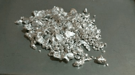 logam perak atau silver